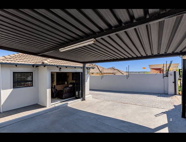 3 BEDROOM HOUSE FOR SALE IN RIVERSIDE VIEW